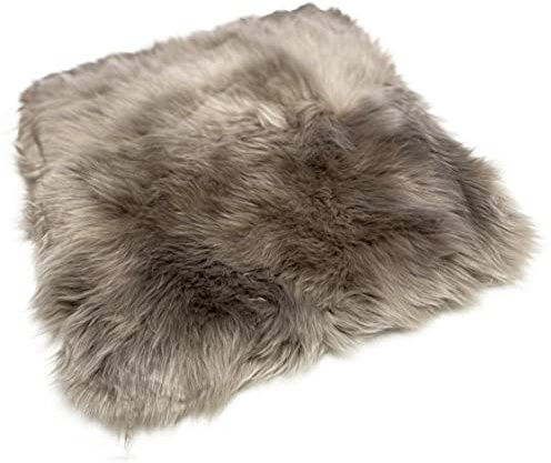 Rohn Moden Sitzkissen, Sitzauflage Schnucke aus echtem hochwolligem Lammfell für Stuhl, Rollstuhl, Katzenbett, Hundebett und Dekoration - Kuscheliges und vielseitiges Accessoire (Mushroom)
