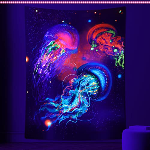 Betylifoy Schwarzlicht Wandteppich UV Reaktiver Quallen Wandbehang Die Unterwasserwelt Hippie Wandteppich Wandbehang für Schlafzimmer Ästhetische Kinderzimmer Dekoration (130x150cm, Qualle)
