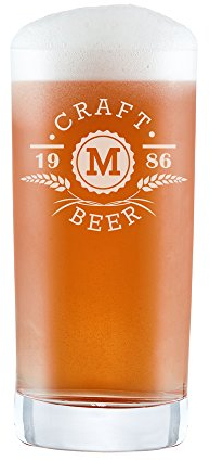 AMAVEL Vaso de cristal personalizado con grabado inicial y número de año, para cócteles, zumos o cerveza artesanal, 0,5 L