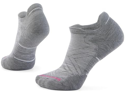 Smartwool Run Targeted Cushion Low Ankle Socks - Unisex Socks - Merino Wool Fabric - Narrow Heel Shape Light Gray/White MD (Women's Shoe 7-9.5) One Size