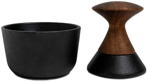 Crushgrind Kiruna Mörser mit Stößel | Gewürzmörser aus hochwertigem Gusseisen und Akazienholz | Zum Zerkleinern von trockenen Gewürzen und Kräutern