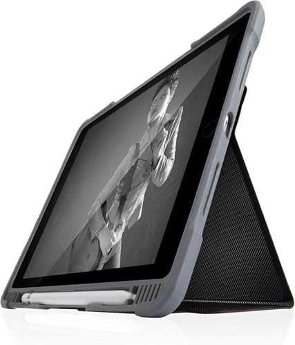 STM Bags Dux Plus DUO Case für Apple iPad 10,2 (2019 & 2020) - schwarz/transparent [Militär Standard I Apple Pencil / Logitech Crayon Fach I Wasserabweisend I Standfunktion I Wake/sleep] | Militärstandard Schutzhülle mit Apple Pencil Fach, magnetischer Standfunktion & Sleep/Wake für das iPad 10.2 (7./8. Gen)