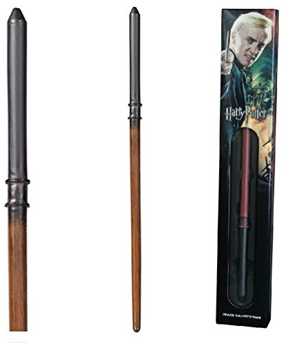 The Noble Collection – Draco Malfoy trollstav i en standard fönsterlåda – 34 cm (13 tum) trollkarlsstav – Harry Potter filmset filmrekvisita stavar