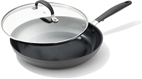 OXO CC006649-001 Gute Griffigkeit Bratpfanne, Harteloxiertes Aluminium, mit Silikon umwickelte Edelstahl-Griffe, Schwarz