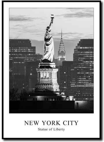 daazoo Rahmenbild Statue of Liberty & Chrysler Building | Wandbild mit Rahmen schwarz Hochformat | Bild New York City Skyline | Wohnzimmer Büro | schwarz weiss | 50 x 70 cm