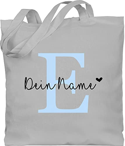 Geschenk mit Namen personalisiert by Shirtracer - Baumwolltasche - Name anpassbar Buchstabe Herzchen I Geschenk Initialen