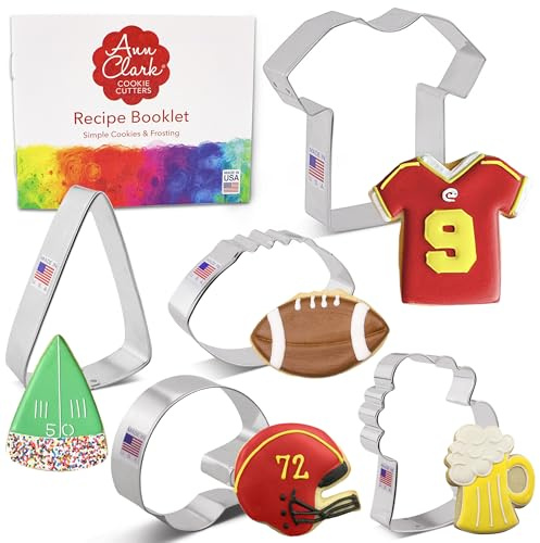 Ann Clark Cookie Cutters Juego de cortador de galletas de fútbol de 5 piezas con folleto de recetas, fútbol, casco, jersey, taza de cerveza y más