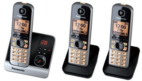 Panasonic KX-TG6723GB Trio Schnurlostelefon mit 2 zusätzlichen Mobilteilen (4,6 cm (1,8 Zoll) Display, Smart-Taste, Freisprechen, Anrufbeantworter) schwarz/silber