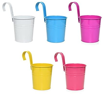 XZJMY Lot de 5 pots de fleurs à suspendre en métal - Seau en fer - Pot de plantes avec crochet - Décoration intérieure ou extérieure pour garde-corps, clôture, balcon, jardin (Multicolore A)