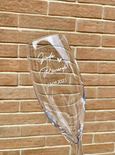 Generico Flute da Champagne Spumante Personalizzato - Calice Inciso Due Nomi e Caratteri Diversi | Ideale per matrimonio, anniversario, regalo, nozze, sposo, sposa