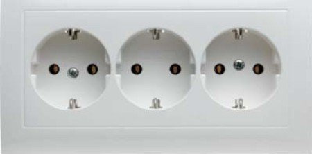 3fach-Steckdose SCHUKO m.Abdeckplatte 47661909 4011334254294 Berker