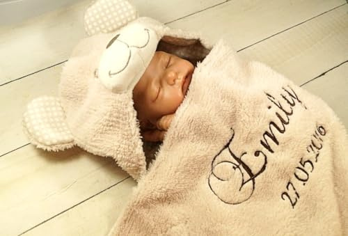 Generisch Babydecke mit Kapuze Bär – personalisierte Kuscheldecke mit Name – Geschenk zur Geburt & Taufe – weiche Kapuzendecke für Neugeborene Jungen & Mädchen (Beige - Teddybär)