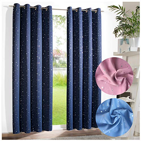 heimtexland ® Verdunklungsvorhang Dekoschal Blickdicht Kinder Gardine Sterne Silber Dunkelblau Ösenschal HxB 225x135 Typ639
