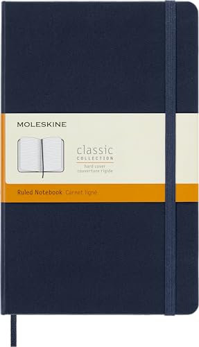 Moleskine Classic Notebook, Taccuino a Righe, Copertina Rigida e Chiusura ad Elastico, Formato Large 13 x 21 cm, Colore Blu Zaffiro, 240 Pagine