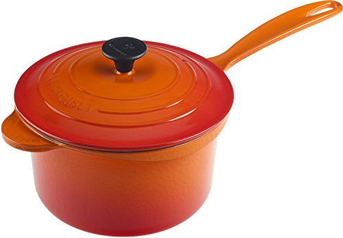 Le Creuset Cazo de hierro fundido esmaltado de 2-3/4 cuartos de galón de hierro fundido con mango de precisión, llama