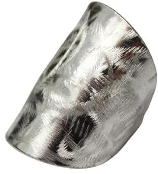 Besteckschmuck-Ring, etwa Größe 57 (18,3 mm), gefertigt aus Besteck.