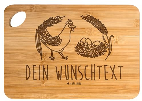 Mr. & Mrs. Panda Personalisiertes Holzbrett Huhn Stolz - Personalisierte Geschenke, Mit Gravur, Spruch, Schneidebrett Holz personalisiert, Hahn, Frühstücksbrett, Frühstücksbrettchen, Bauernhof, Hühner