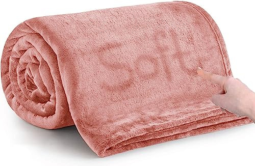 MOONLIGHT20015 Fleece Throw Blanket for Bed - Soft Cosy Fluffy Blankets for Sofa, 400 GSM Silk Touch Warm Double Throws for Audlts, Pink, 150x200 Cm