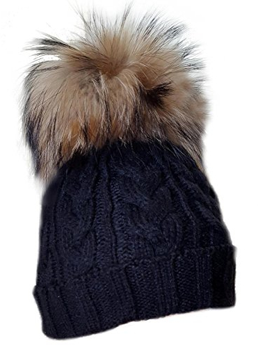 MERRYLAND Mütze Echtfellbommel Pudelmütze ECHTFELL Bommelmütze Hat Real Fur Handmade Fellbommel Echt Fell Strickmütze Bommel Pelzbommel Waschbär Raccoon Pelz