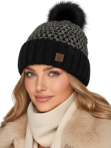 Baesics Bommelmütze Damen Herren - Wintermütze Kunstfell Bommel warm | Mit flauschigem Pompon und weichem Fleecefutter, Größe ca. 54-58 cm, Strick aus der EU. Warm für Herbst, Winter und als