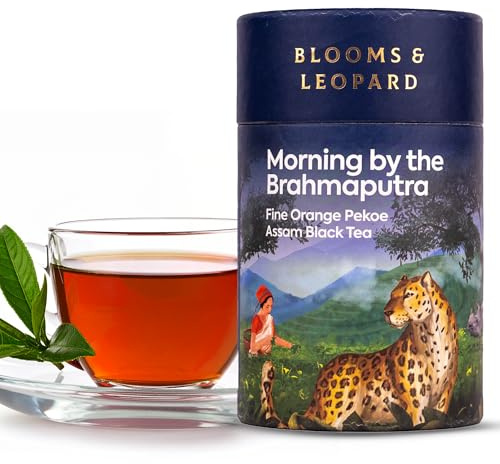 Blooms & Leopard Premium loser Schwarztee | Morning by the Brahmaputra | Handverlesene Assam Orange Pekoe-Blätter | Starker, malziger Geschmack, reich an Antioxidantien & natürlicher Energie | 48 g