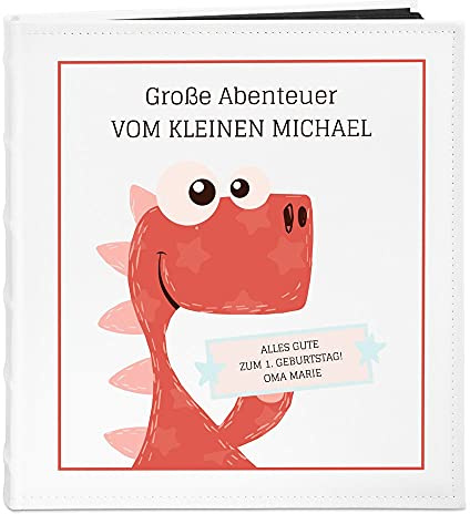 Maverton Fotoalbum zum Selbstgestalten mit Aufdruck - für 240 Fotos 10x15-60 schwarze Seiten - Größe 33x30cm - Weiß - personalisierte Geschenke für Baby zur Taufe Geburt - Geburtstagsgeschenk