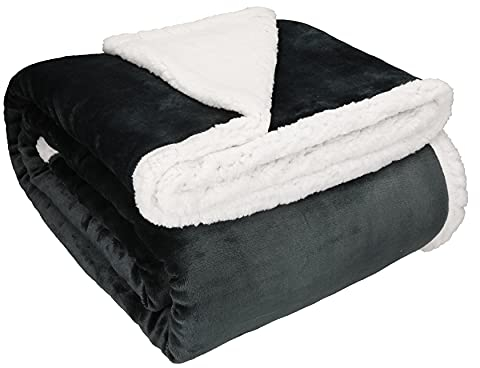 Betz Luxus Flanell Sherpa Kuscheldecke Verona - Wohndecke XXL Flauschig Warm Sofadecke Decke Couch Größe 150x200 cm Farbe Graphit Grau