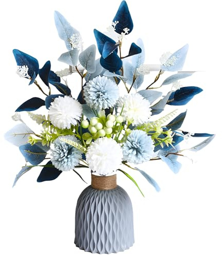 Fleurs d'hortensia artificielles bleues et blanches dans un vase gris texturé, décoration élégante de mariage et d'intérieur