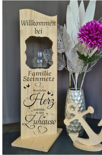 Designbysh Personalisierter Holzaufsteller, Holz Deko Schild Holzschild Eingangsschild mit Leuchtglas oder Solarlampe, Wo sich Dein Herz wohlfühlt