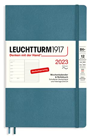 LEUCHTTURM1917 365705 Wochenkalender & Notizbuch Softcover Paperback (B6+) 2023, 12 Monate, Stone Blue, Deutsch