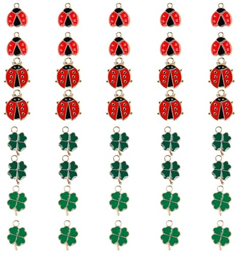 Fsttre 40 Stück Kleeblatt Anhänger Marienkäfer Glücksbringer Grün Vierblättriges Kleine Metall DIY Basteln Charms Halsketten Zubehör Schmuck Ornamente Autoschlüsselanhänger Glück Schlüsselanhänger