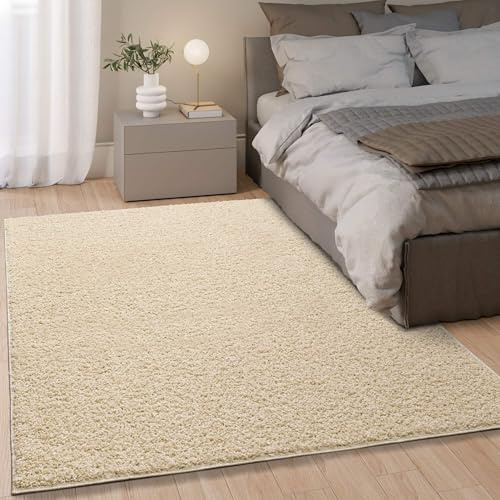 Montella Shaggy Rug - Soft, Plain, Easy To Clean Modern Area Rugs For Living Room, Bedroom, Kitchen And Hallway - Lumora (Light Beige/Cream, 80x150)
