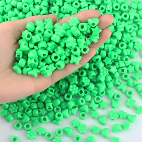 XIANNVXI Grüne Perlen zum Auffädeln 5 Formen Grüne Perlen Großes Loch Pony Beads Kandi Beads Grün Perlen für Armbänder Selber Machen Ketten DIY Haarperlen Ponyperlen mit Aufbewahrungsbox