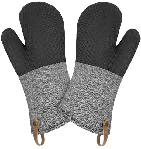 Cuisinart Heritage Kitchen Oven Mitts – Heat-Resistant Kitchen Mitts for Oven with Non-Slip Neoprene Palm, Long Cuff, and Cotton Filling – Durable Oven Gloves for Cooking, Baking, & Grilling