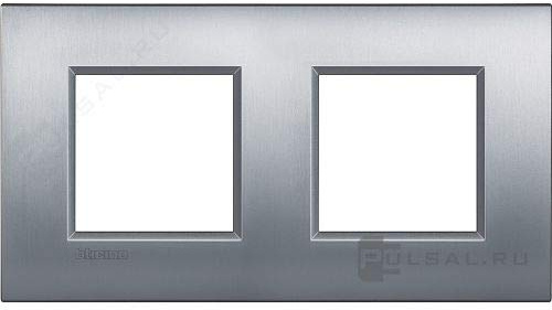 bticino LNE4802M2CRS placa de pared y cubierta de interruptor Cromo