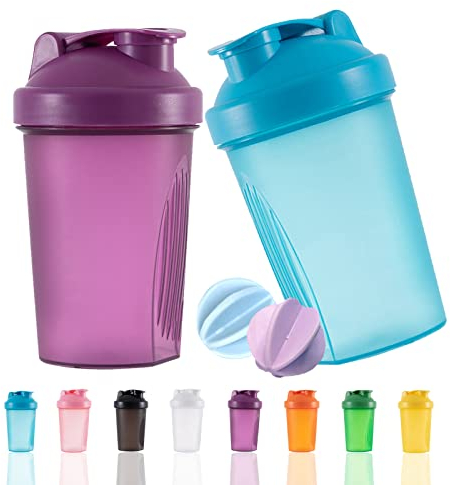 OOTD Protein Shaker Flasche 400 ml Auslaufsicher, BPA Frei, Eiweiß Shaker für Supplement Shakes mit Sieb & Skala, Fitness Mixer für cremige Whey Proteinpulver Shakes, (Blue+Purple(2PCS)