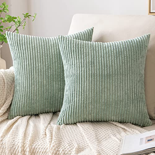EMEMA Kissenbezug 50x50 Kordsamt Kissenbezüge Hellgrün Dekokissen | Sofakissen Cord Kissenhülle Zierkissenbezug Kord Dekorative Weiche für Sofa Wohnzimmer Schlafzimmer 2er Set