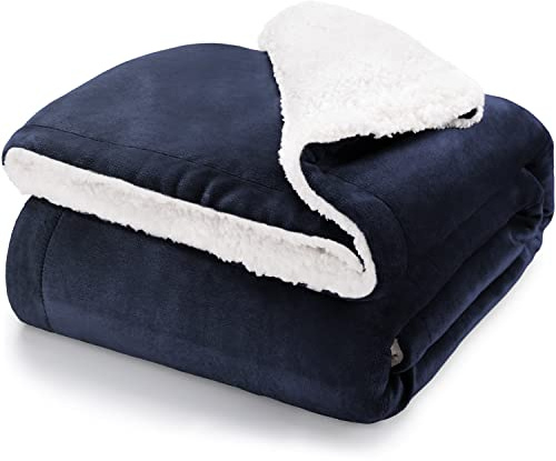 Blumtal Coperta Pile - Plaid Divano Super Morbida - Coperta Plaid Sherpa di Alta Qualità - Coperta Letto Singolo Sherpa - Certificata OKEO-Tex - 150 x 200 cm - Blu Oceano