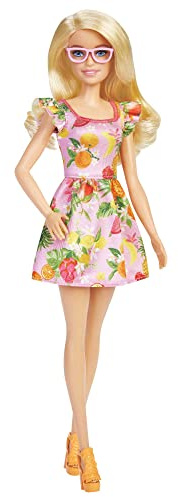 Barbie HBV15 - Fashionistas Puppe mit blondem Haar & Früchtedruck-Kleid, gerafften Ärmeln, orangefarbenen Plateau-Absätzen & rosa Brille, Puppen Spielzeug für Kinder ab 3 Jahren
