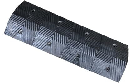 Schwarze Hochleistungs-Kabelschutzrampe, rutschfeste Gummi-Geschwindigkeitsrampe, 1-Kanal-Geschwindigkeitsschweller mit Schrauben for den Innenbereich von Büro- und Lagerhallen