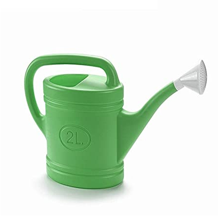 Regadera de plástico de color verde, de 40 x 10,5 x 27,5 cm con capacidad de 2 litros. Recipiente para mantenimiento de jardín. Contenedor de líquidos para realizar labores de mantenimiento en campo.