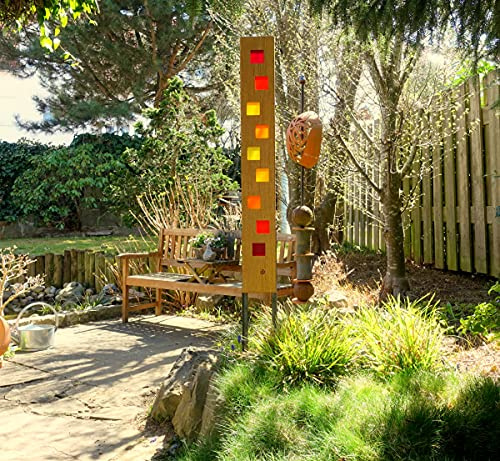 Gartenskulptur aus Holz und Glas. Gartendekoration als Unikate handgefertigt und wetterfest