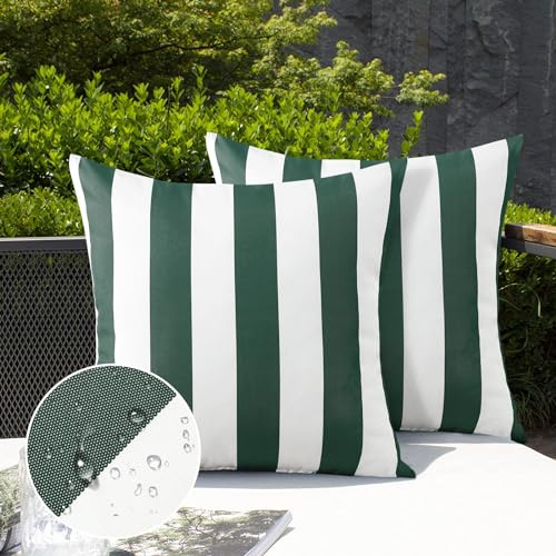 Ohok Lot de 2 housses de coussin décoratives imperméables à rayures pour canapé, salon, balcon, jardin, voiture - Vert - 45 x 45 cm