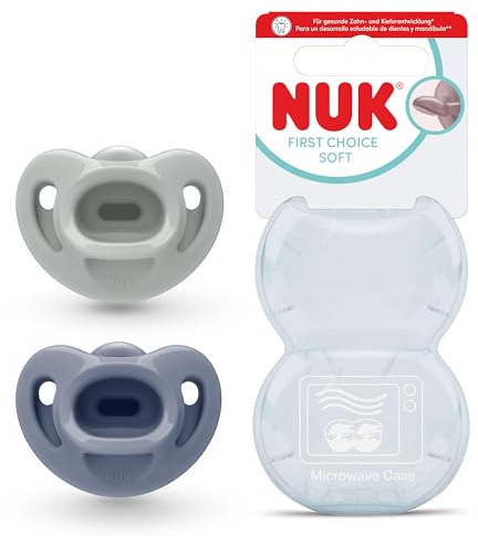 NUK First Choice Soft Baby Schnuller | 0-6 Monate | Orthodontische Schnuller aus superweichem 100% Silikon | 95% Baby-Akzeptanz** | Grün/Blau | 2 Stück