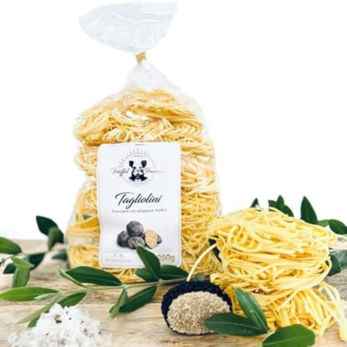 Tagliolini // Eiernudeln mit schwarzen Trüffeln