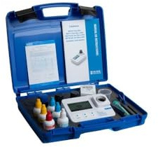 Bricodomo Hanna Instruments, tragbares Photometer, freies Chlor, Total, pH-Wert, ISOcyanurische Säure und Alkaliität, komplett mit reaktiven Mustern und Tragetasche