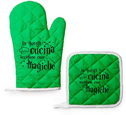 Set da Cucina Guanto e Presina Personalizzati In Questa Cucina accadono cose Magiche Colorati Idea Regalo Festa della Mamma Dei Nonni Speciale Compleanno Natale per Mamma Nonna Cuoca Chef Famiglia
