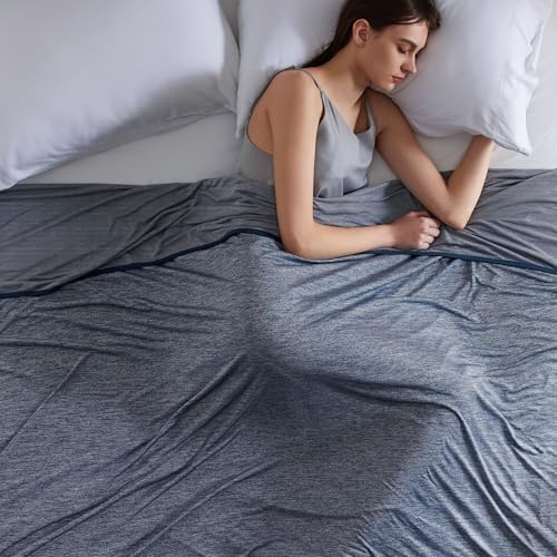 BEDSURE Kühldecke Kühlende Decke für Sommer - Sommerdecke Leichte Kühlfasern mit Arc-Chill Q-Max>0.4, Kühldecke Bett Selbstkühlende für Heißschläfer Nachtschweiß, Kuscheldecke 150x200 cm, Hellblau