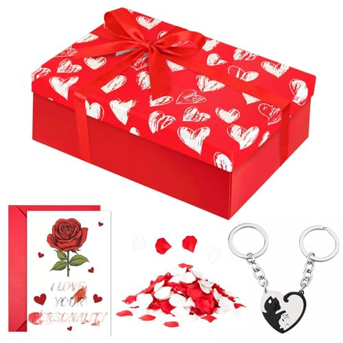 Große Geschenkbox mit Deckel, 25 x 18 x 8.5cm, Herzmuster (Rot) | Enthält Künstliche Rosenblätter, Herzförmigen Schlüsselanhänger, für Paare, Valentinstag, Hochzeit, Geburtstagsgeschenk
