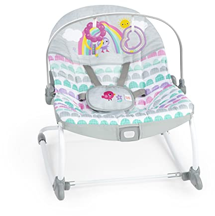 Bright Starts Rosy Rainbow 2-in-1 Babywippe & Sitz mit Vibration, Spielbügel & Spielzeug, verstellbar & tragbar, ab Geburt bis 18 kg, Unisex – ideal für Babys & Kleinkinder